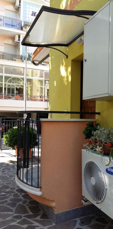 Residence Desiree Римини Номер фото