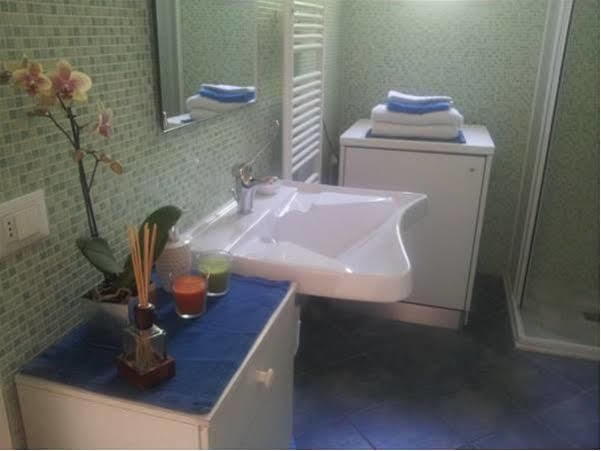 Residence Desiree Римини Экстерьер фото