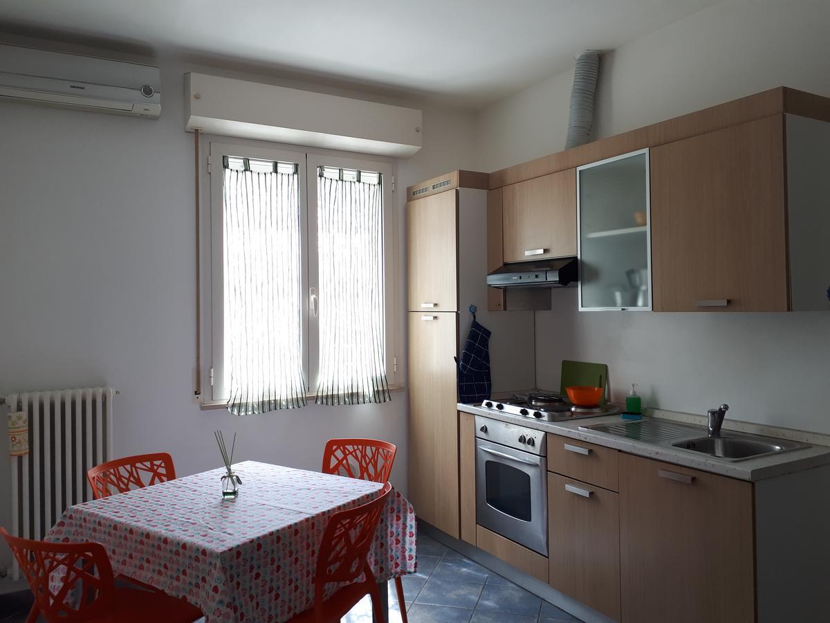 Residence Desiree Римини Экстерьер фото